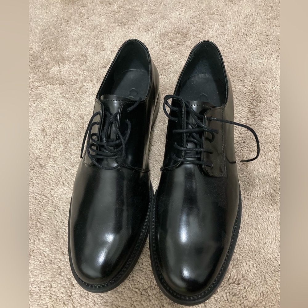 NWT. COS dress shoes for women.